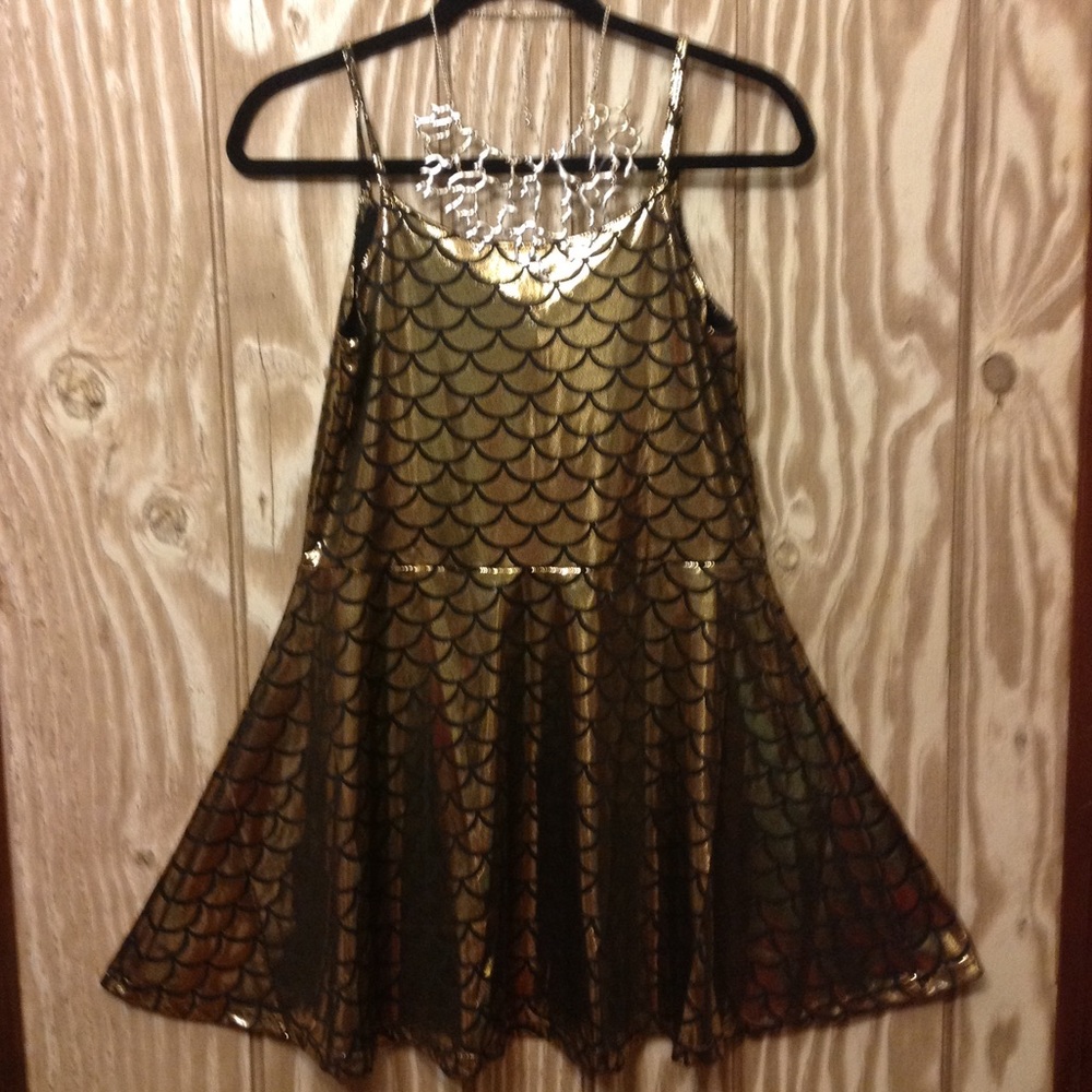 HALLOWEEN COSPLAY FUN Gold Metallic Mermaid Dragon Scale A line Flirty Dress NWT - Picture 5 of 8